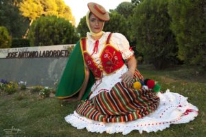Dina Rodh acerca la belleza de La Orotava a las fiestas del Pilar de Zaragoza